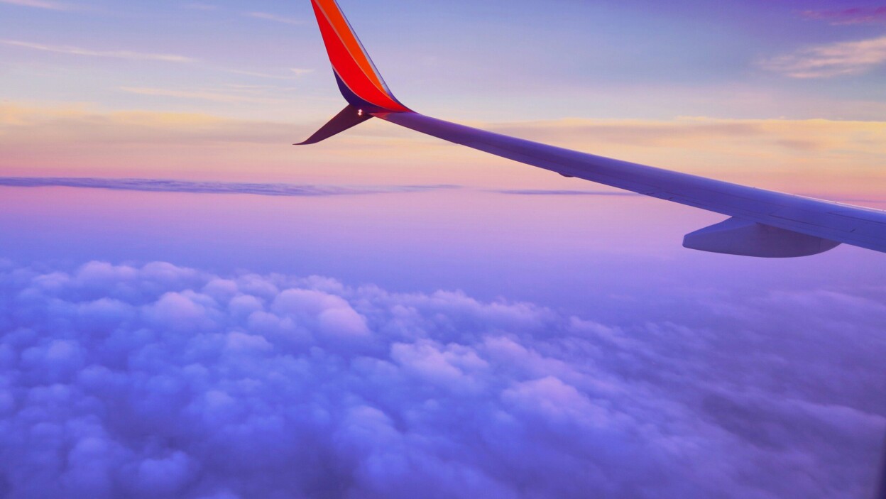 150+ Flying Captions for Sky-High & Travel-Inspired Feeds – Image 3